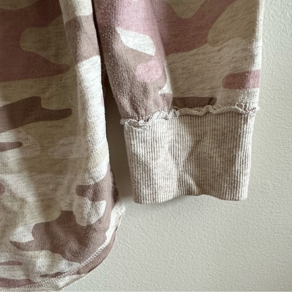 Vneck sweatshirt - Picture 5 of 6